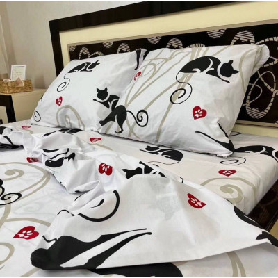 Комплект постельного белья Soft полуторный 150х215 см черные коты на белом Комплект постельного белья Soft полуторный 150х215 см черные коты на белом